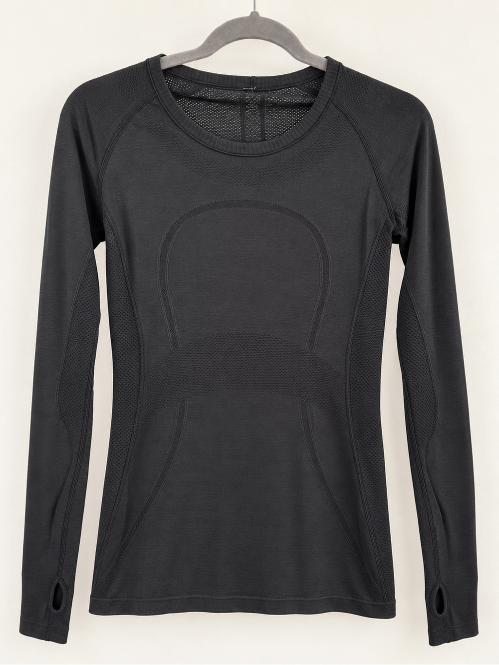 Lululemon Swiftly Tech Long Sleeve Black Thumbholes